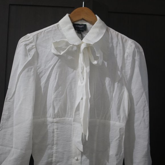 NWT Collared Necktie Ivory Work Blouse. - Picture 3 of 9